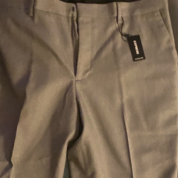 Express suit - Picture 3 of 6